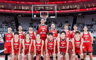 中国女篮出征世界杯!2米26张子宇领衔,韩旭李月汝压哨归队?