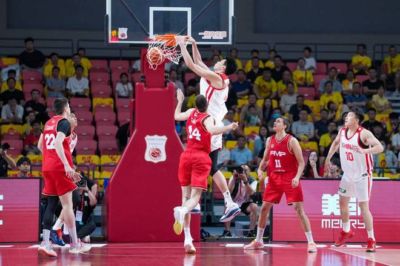 ‍2米06！3场比赛10记三分力压王俊杰，27岁锋线或锁定男篮主力