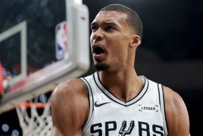 麦蒂预测：文班亚马新赛季率领马刺夺冠 包揽三项MVP+DPOY