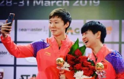 双子星携手冲冠,孙颖莎、王曼昱对决日本乒坛双花