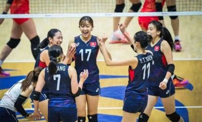 拒唱国歌、与日本队开心合影，中国香港女排想干什么？
