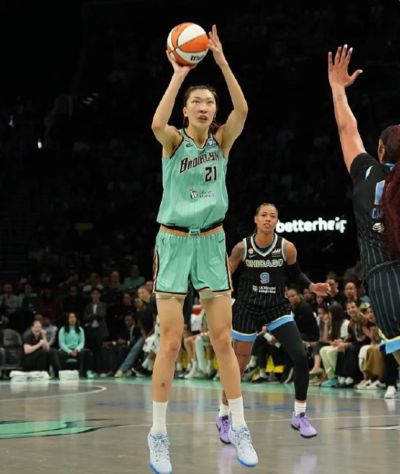 韩旭李月汝将飞往柏林！女篮最终12人名单呼之欲出 宫鲁鸣力争第二
