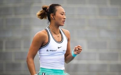 2-1疯狂4连胜！郑钦文逆转16岁新星，狂揽128万奖金，进美网64强