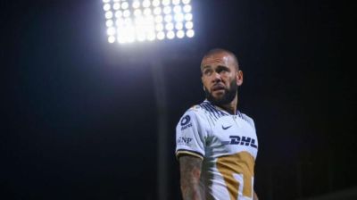 ESPN:阿尔维斯因入狱未履行合同被判向美洲狮赔偿225万美元
