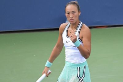 美网4连胜！郑钦文2-1逆转16岁小将 时隔两年+第4次进赛会次轮