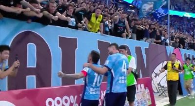 1-0！大连英博遭遇“天崩开局”，斯坦丘点球致胜，申花整场梦游