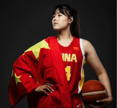 4维度详解李月汝重要性：唯一成熟低位重武器缺席 三塔战术破灭