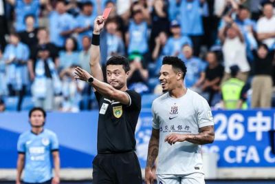 杨翼：米内罗三场停赛全将在中超执行，自然停赛已自动消除