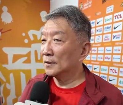 宫鲁鸣回应李月汝缺席世界杯:内线实力减了不少分