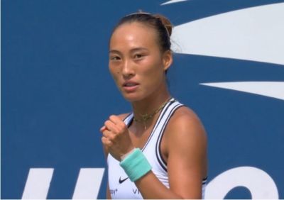 史诗逆转！郑钦文2-1决胜盘连赢7局逆转凯斯 第3次进美网16强