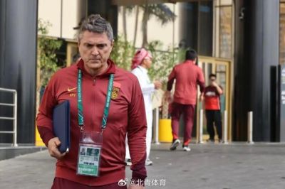 北青：U23男足开启亚运会最后集训；吾米提江因身体恢复未达要求退出