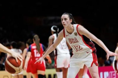 世界杯-美国女篮41分狂胜捷克直通八强 豪取33连胜冲5连冠