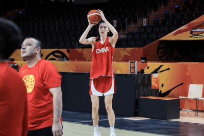 场均两双！韩旭是女篮定海神针 杨舒予越打越自信