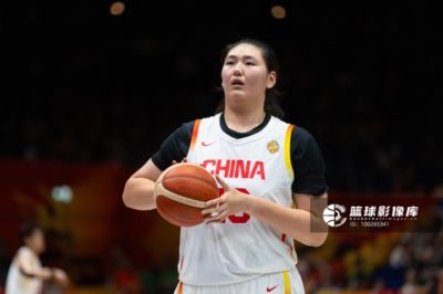 终结无敌!张子宇半场替补4中4贡献8分1板1助 有2失误2犯规