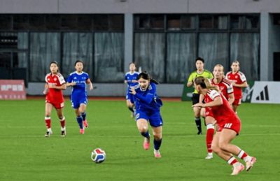 上海U17女足1-2惜败阿森纳，小组赛赢过4比0的对手靠抽签进决赛