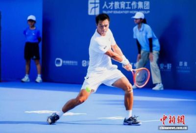 中国选手孙发京挺进广州黄埔国际网球公开赛单打16强