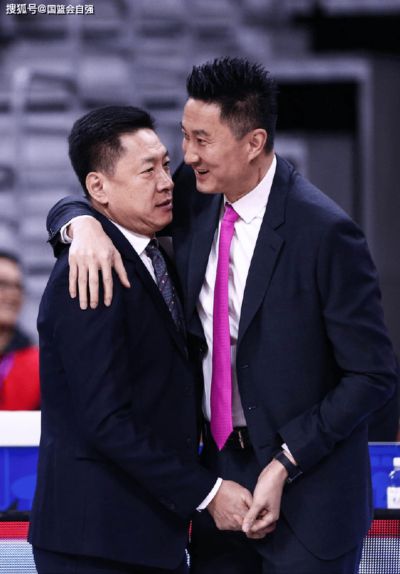 篮球黑白直播官网
