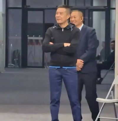 CBA动态：广东队最终抉择，5号位人选确定，NBA中锋加盟组建三剑客