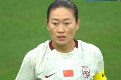 就在刚刚，我们失利了！确实难以匹敌：中国女足0-2不敌朝鲜，无缘决赛，需正视差距