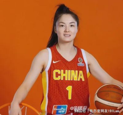 中国女篮传出阵容将进行大调整，两位核心球员可能面临被淘汰