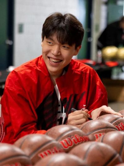 小9直播nba乐悠