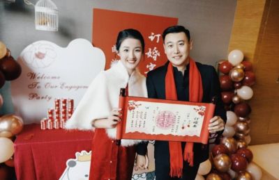 恭喜！中国女排34岁美女世界亚军生娃：朱婷前搭档温婉美丽，丈夫高大稳重