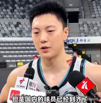 冠希说球和其他足球直播解说谁更好