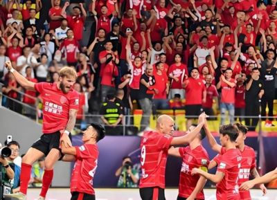 太爽了！中超球队亚冠大杀四方，海港6比4泰国球队，国安3比1韩国球队