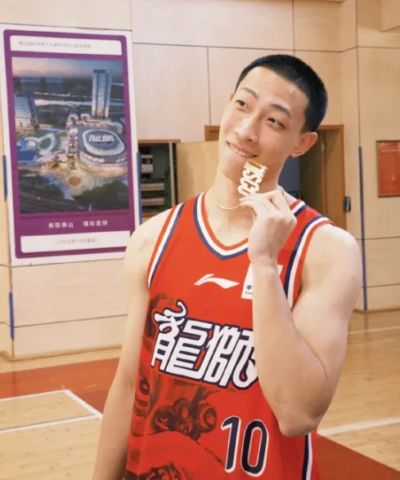 张伟丽在ufc视频