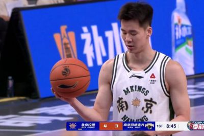 黑白直播体育app旧版下载2019