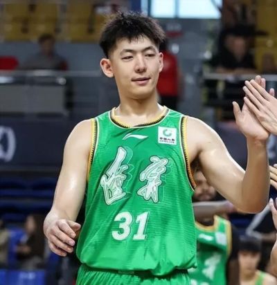 中国女篮7151意大利，锁定小组第2，美国大胜捷克，8强很稳！