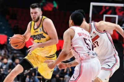 NBA三方交易曝光！凯尔特人送出保罗乔治，得到福克斯+布兰登米勒