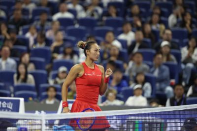 从火箭到WNBA：阿里安娜安多尼安出任洛杉矶火花队总经理