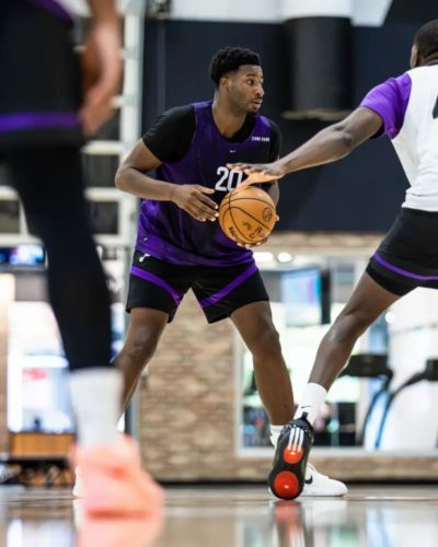 NBA官网东部实力榜：尼克斯居首76人骑士分列二三猛龙4热火8
