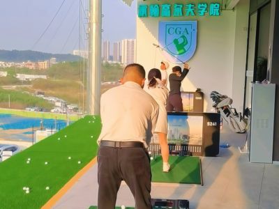 12遭十人热刺绝杀！阿隆索：当然不喜欢输球，但这只是季前赛