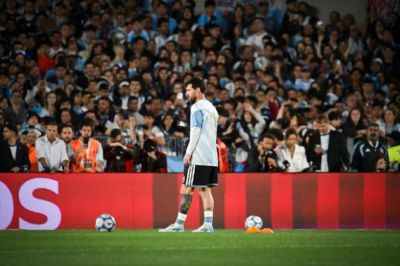 NBA夏季联赛战报：骑士10091公牛取NBA夏季联赛3连胜，马利克托马斯24+2+2