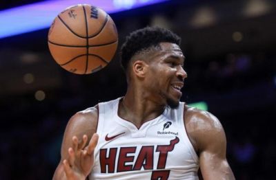 看个球nba免费直播下载安装