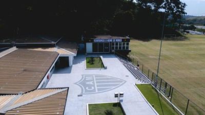 德萨布雷：我们其实没什么可失去的，比赛的压力必然在英格兰身上